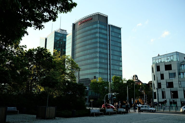 Moody's: Jelentős terjeszkedés előtt az OTP Bank a Baltikumban