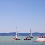 Balaton: Csúcskatamaránok száguldanak a Kékszalag előtt – Sport | Budapest
