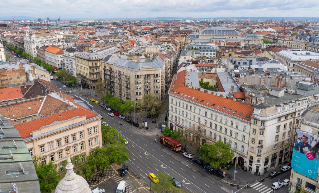 Mobil teameket és krízisközpontokat állít fel a kormány – Belföld | Budapest