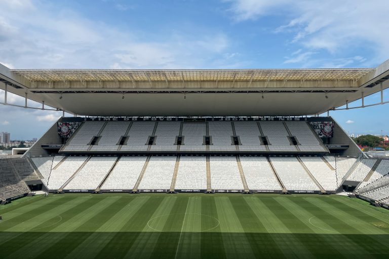 Infantino szinte teljes FIFA-támogatással indul újra