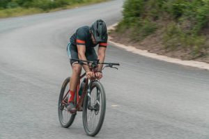 Tour-kiesés hüvelykujj-csonkolással – Harper nem ült többet