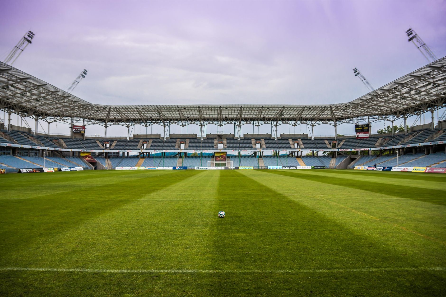 Vb-nézőszám: 99,7% eladás sem hoz rekordot – Foci | Budapest