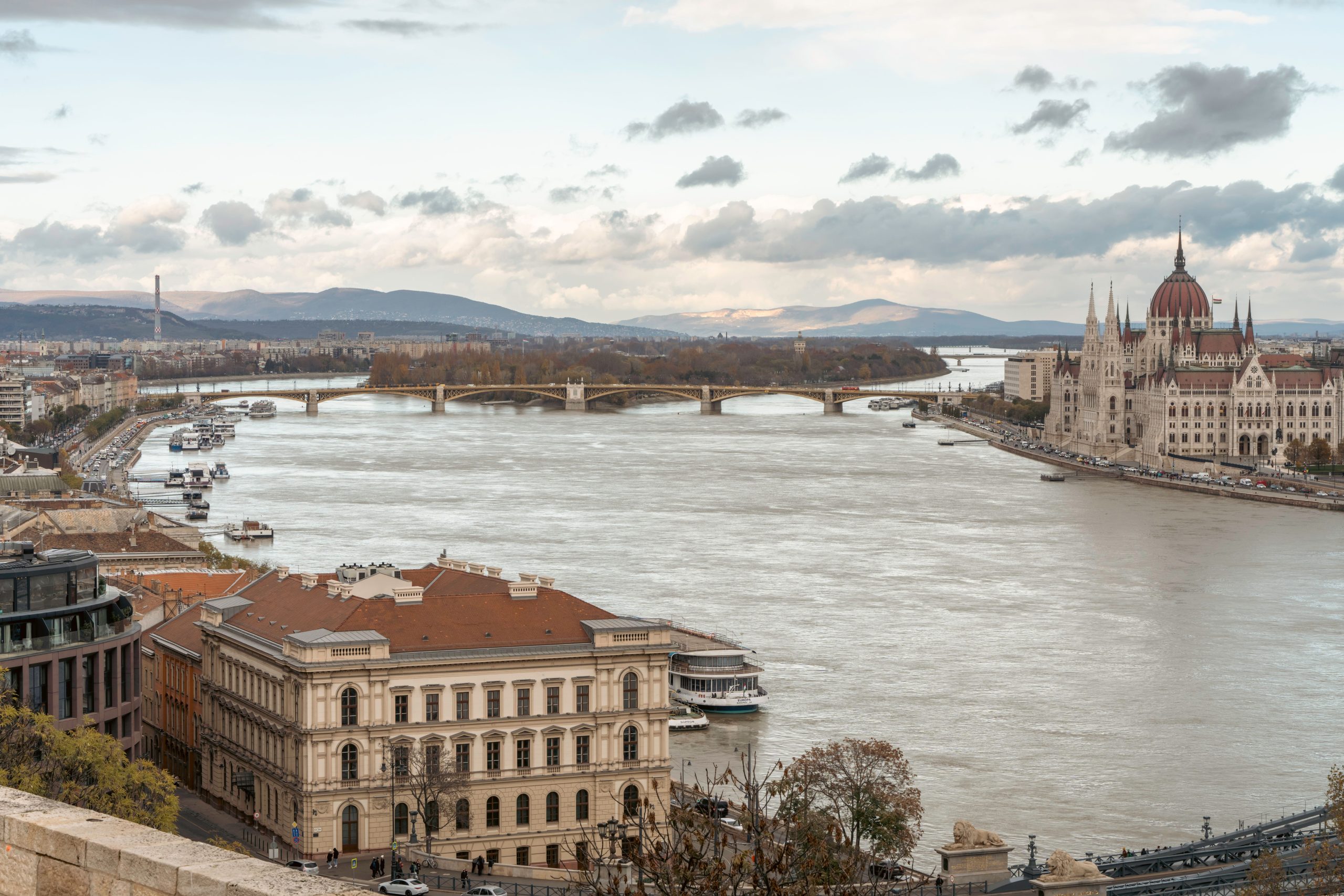 Budapest: Az 1944-es offenzíva és az október 29-i évfordulók
