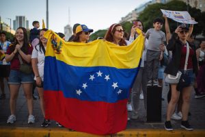 Kettős földrengés sújtja Venezuelát: rendkívüli állapotot