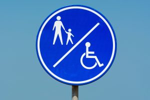 KRESZ-konzultációt indít Vitézy Dávid: új szabályok jöhetnek