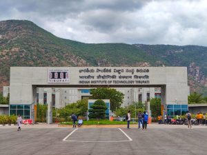 Pécs jövőjét építik a mérnökpalánták a PTE MIK táboraiban