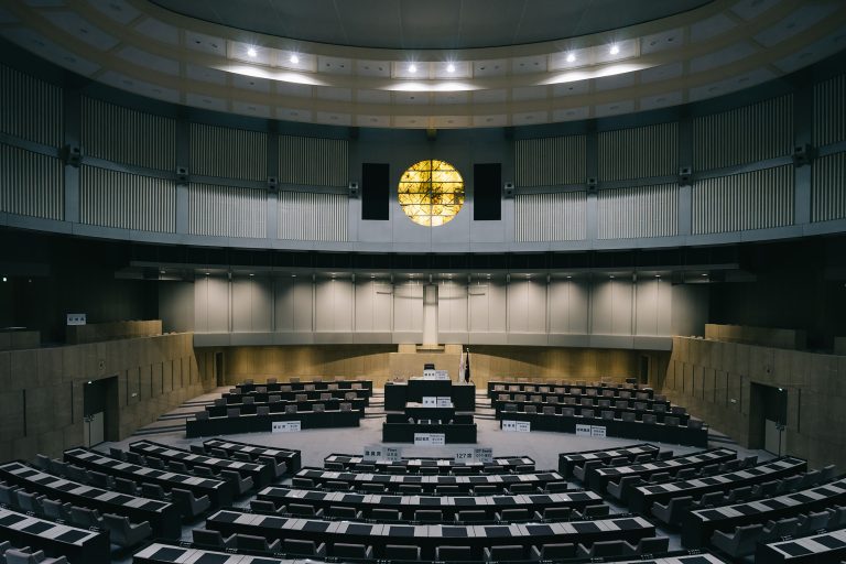 Parlamenti bizottság utasította el az NMHH 2025-ös beszámolóját