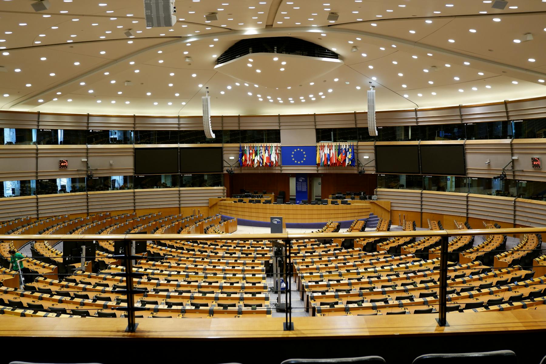 Európai Unió zászlók Brüsszel előtt